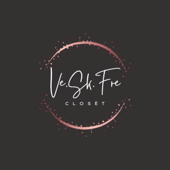 💝Meet your Posher💝 - Picture 3 of 10